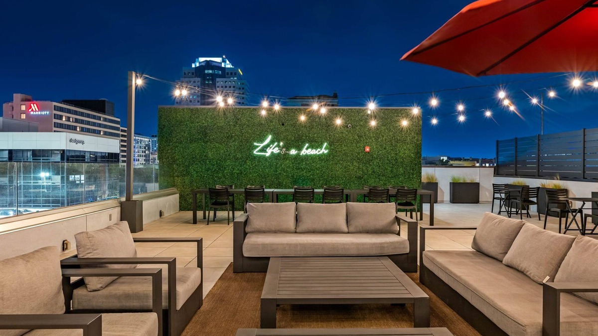 Downtown Long Beach Hotel | Hotel Mai Downtown Long Beach