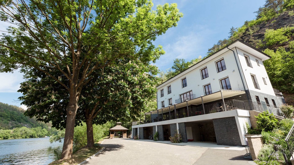 Hradistko Hotel | Hotel Mandat
