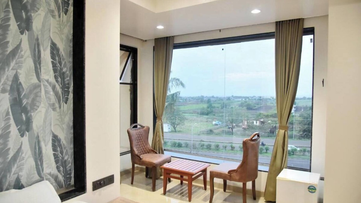 Dindori Hotel | Hotel Manoranjan Enclave