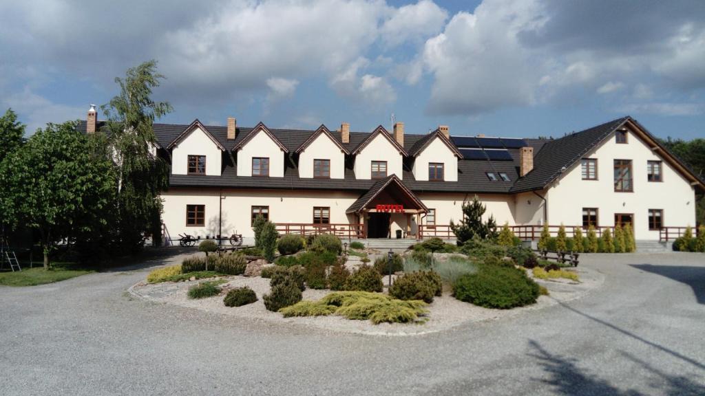 Niedrzwica Koscielna Hotel | Hotel Marzanna