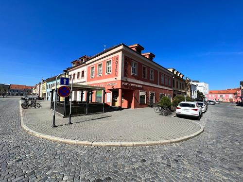 Uherske Hradiste Hotel | Hotel Maxi