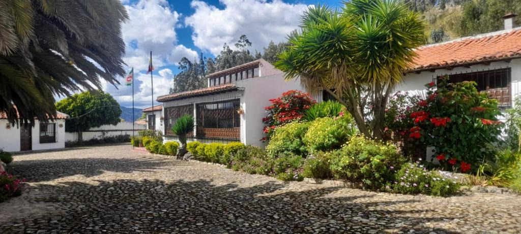 Iza Hotel | Hotel MAXIRUMA - Villa TAMAUKA