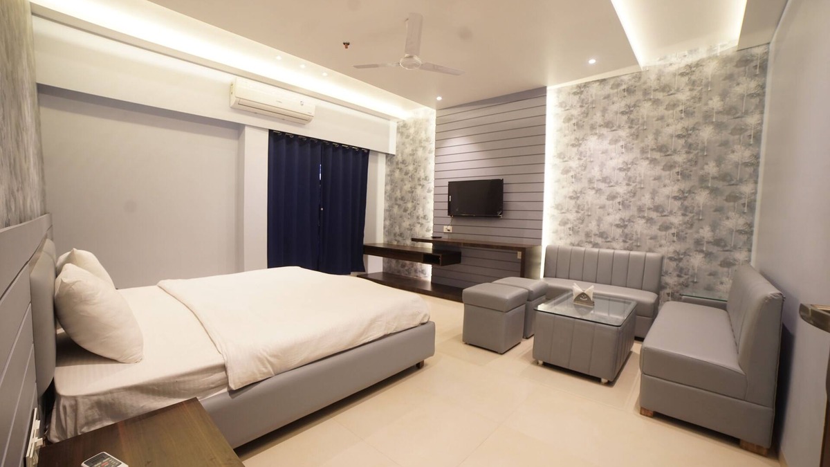 Rajnandgaon Hotel | HOTEL MAYUR