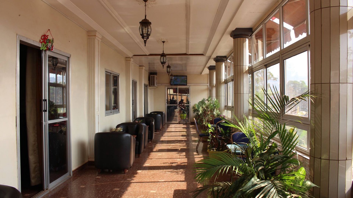 Dschang Hotel | Hotel Mbouoh Star Palace