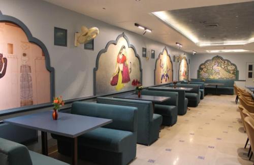 Aligarh Hotel | Hotel Melrose Inn