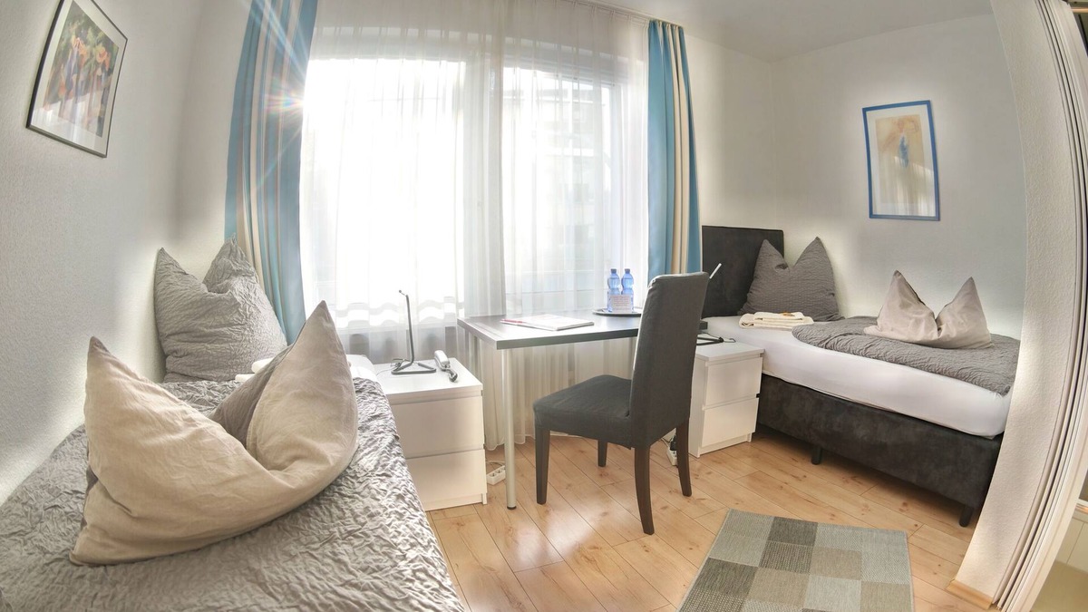 Deutz Hotel | Hotel Merlin
