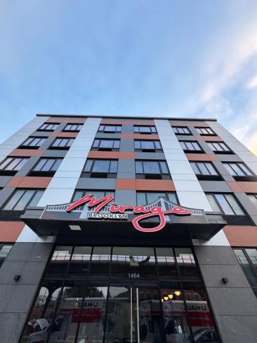 Crown Heights Hotel | Hotel Mirage Brooklyn