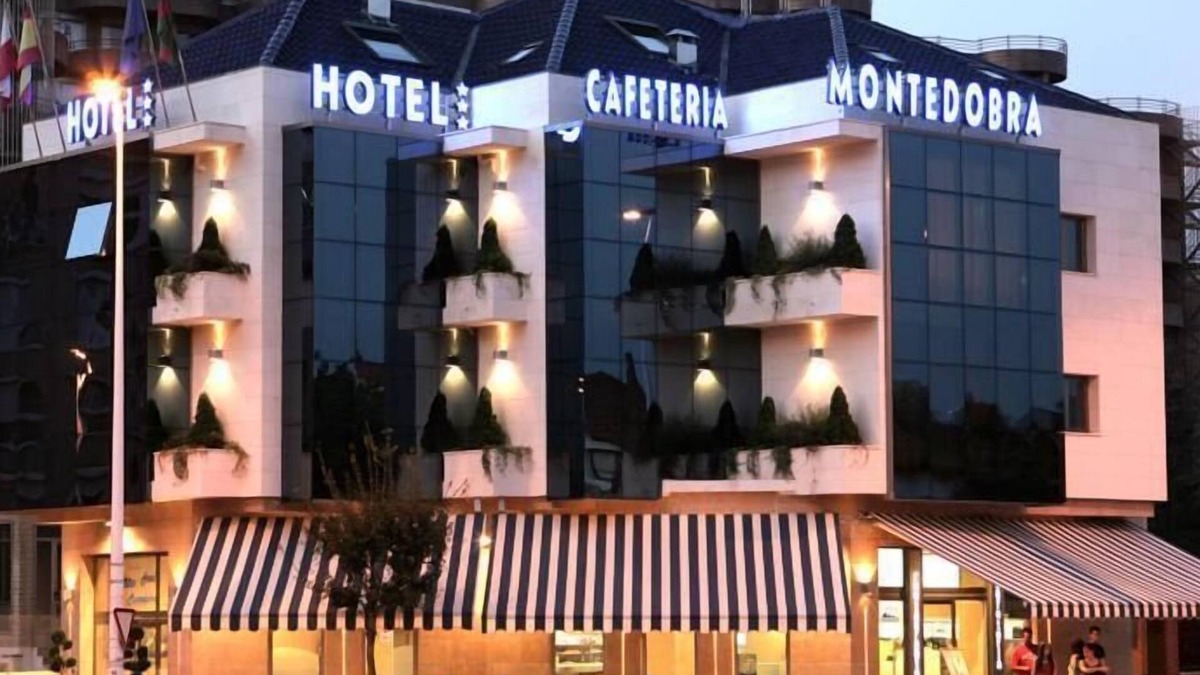 Torrelavega Hotel | Hotel Montedobra