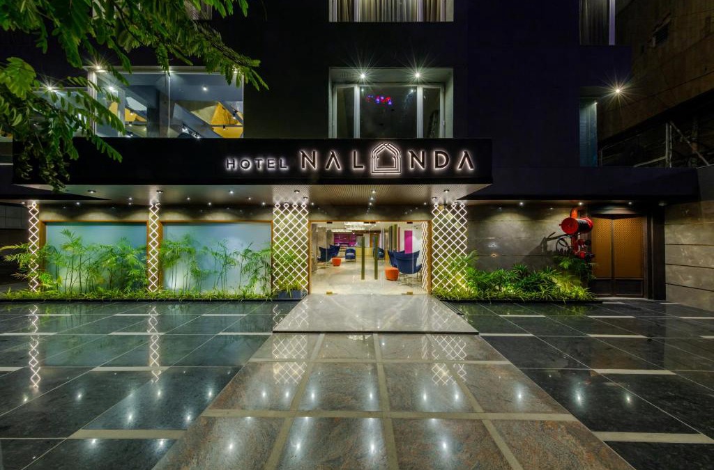 Ellis Bridge Hotel | Hotel Nalanda