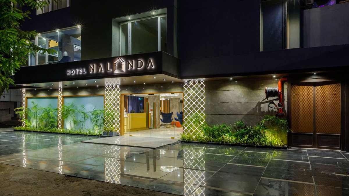 Ellis Bridge Hotel | Hotel Nalanda