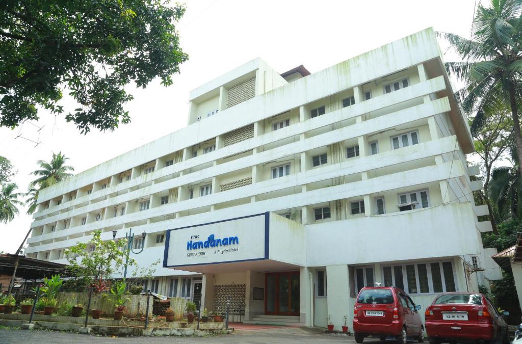Kuppaayil Hotel | Hotel Nandanam