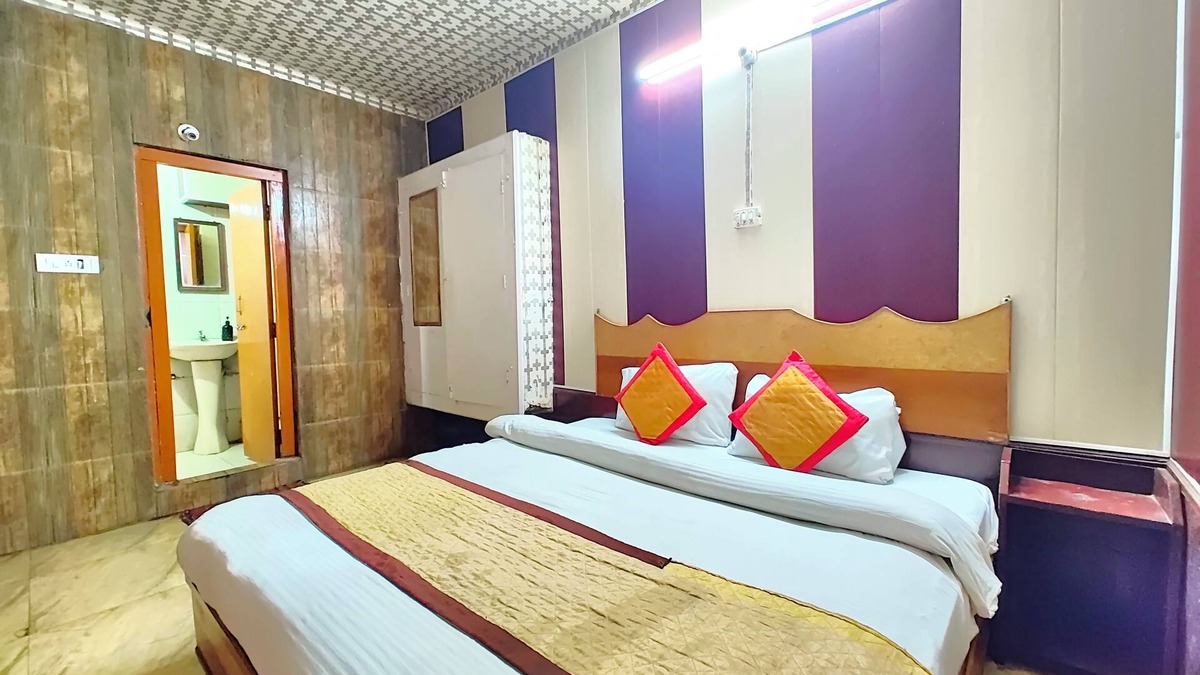 Mallital Hotel | Hotel Neelam Raj Nainital