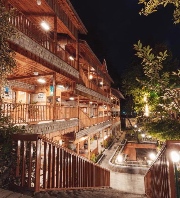 Old Manali Hotel | Hotel Negi's Mayflower A heritage Since 1965