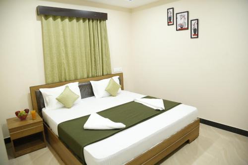 Palani Hotel | Hotel New Amirtham inn
