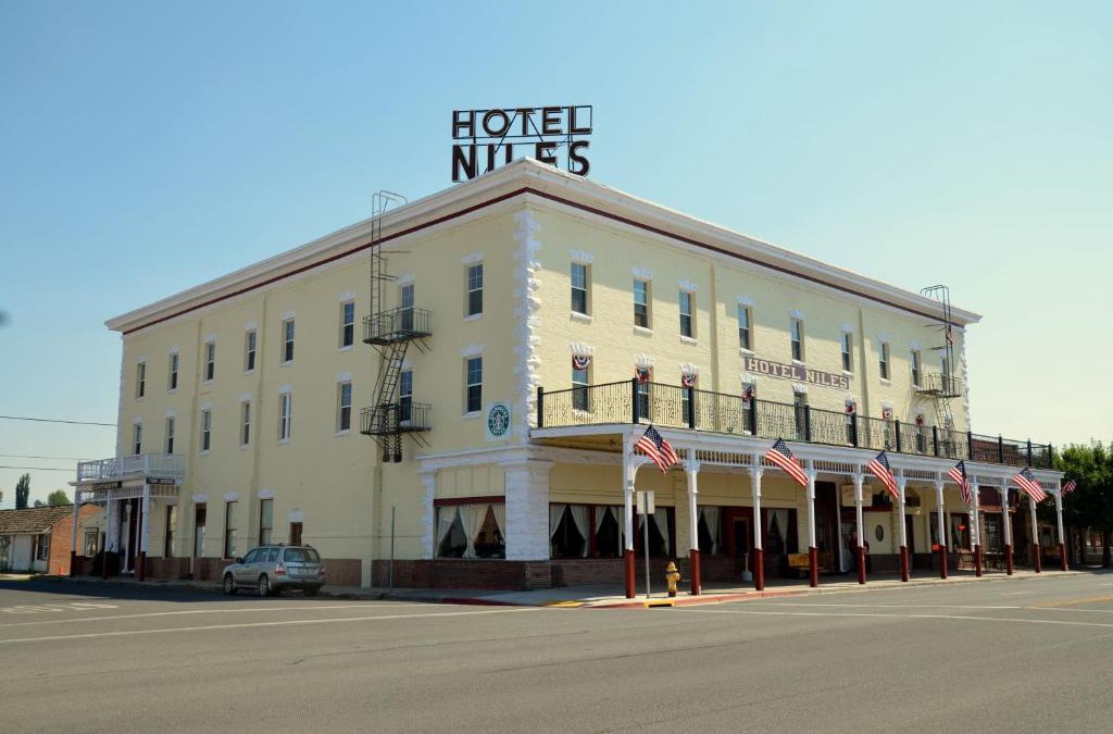 Alturas Hotel | Hotel Niles