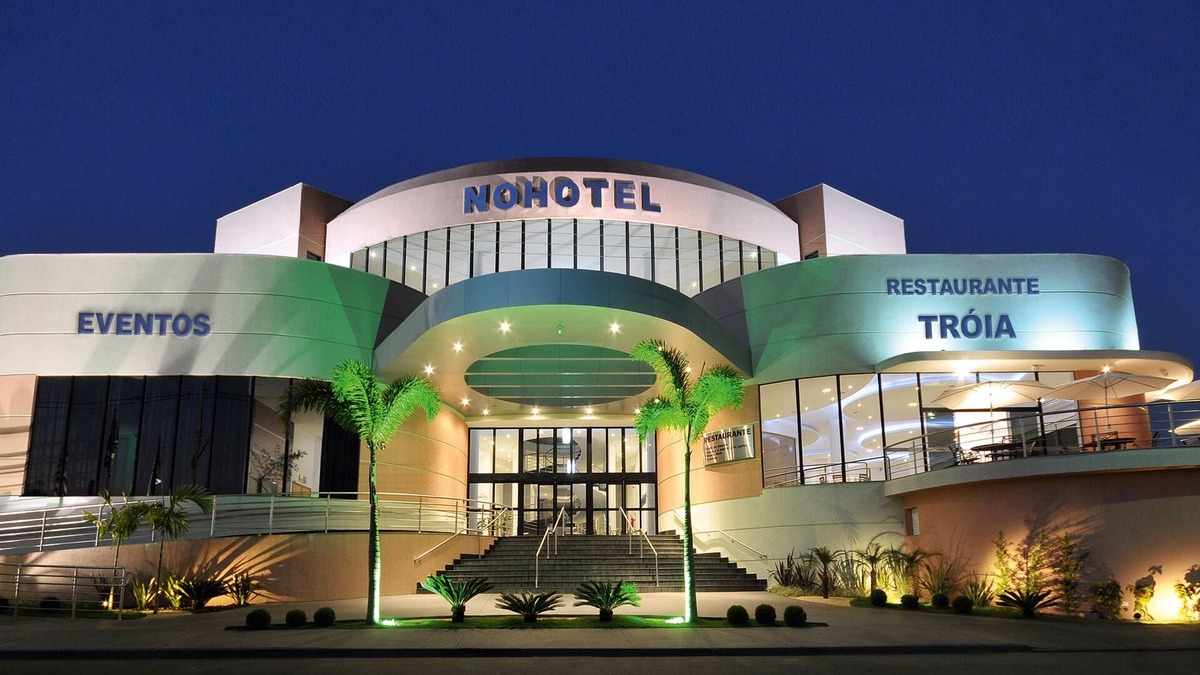 Americana Hotel | Hotel Nohotel Premium Americana