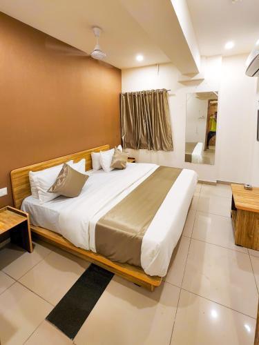 Rajkot Hotel | Hotel Nova Shine