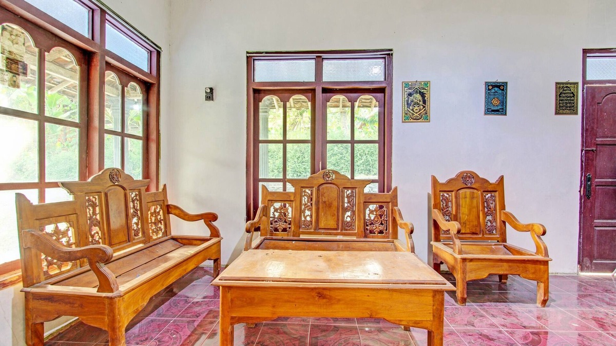 Pati Hotel | Hotel O Agus Kostel SyariahNearWisata Agro Jollong