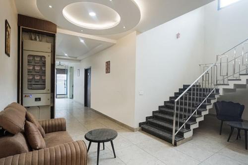Ludhiana Hotel | Hotel O Blue Stone Residency