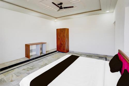 Barli Hotel | Hotel O GLR INN