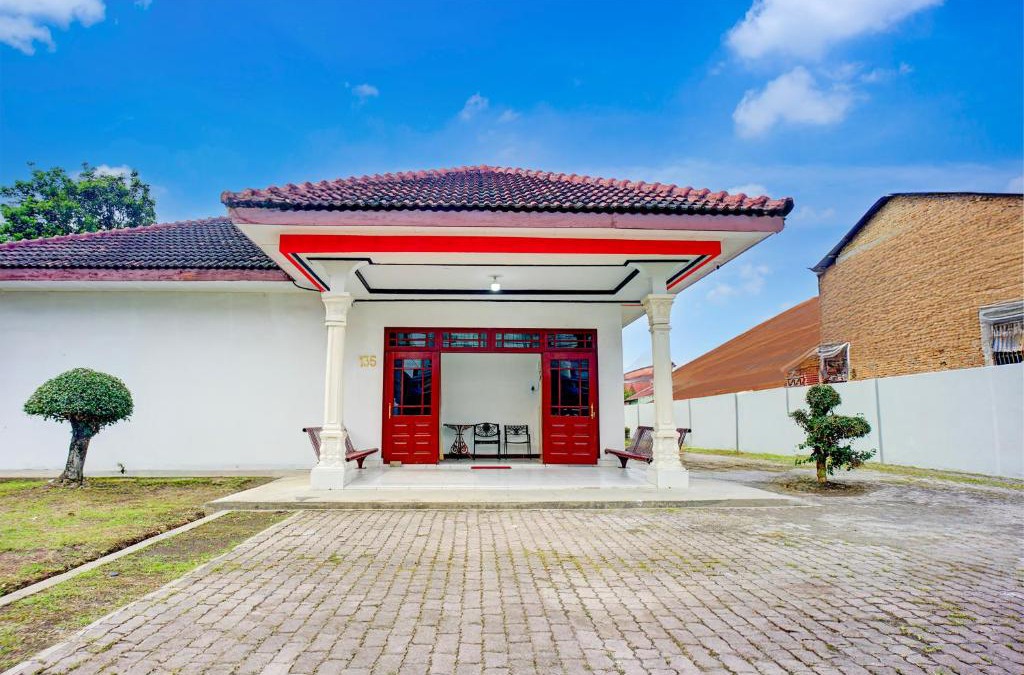 Medan Hotel | Hotel O Krakatau Near Universitas Muhammadiya Sumatra Utara UMSU