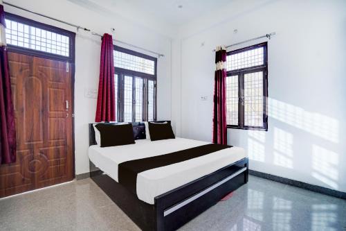 Phulpur Hotel | Hotel O Maa Santoshi