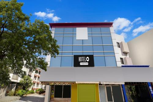 Nashik Road Hotel | Hotel O Nashik Near Vijay Mamta Theatre Formerly Sahara Inn