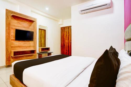 Vadodara Hotel | Hotel O RR Hotel