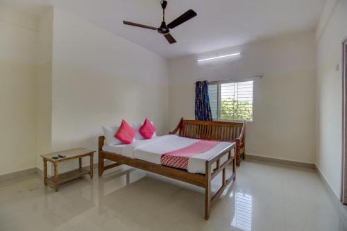 Nala Sopara Hotel | Hotel O Sea View