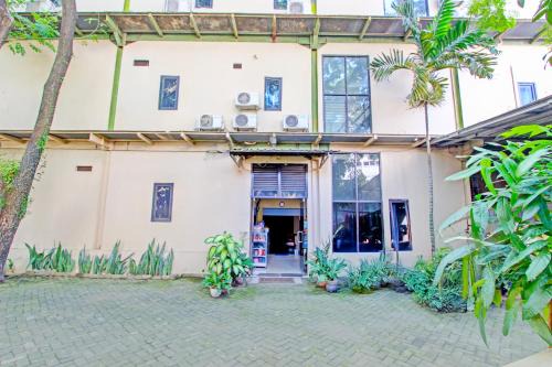 West Semarang Hotel | Hotel O Semarang near Bandara Ahmad Yani formerly Rumah Ceria