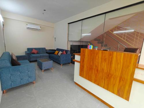 Ameerpet Hotel | Hotel O Shabari Heights Luxury Abode AC Rooms SR Nagar Metro Station