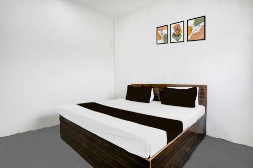 Amroha Hotel | Hotel O SHR Guest House