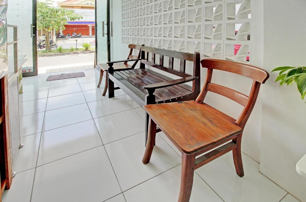Tulungagung Hotel | Hotel O Sirih Gading Family Guest House