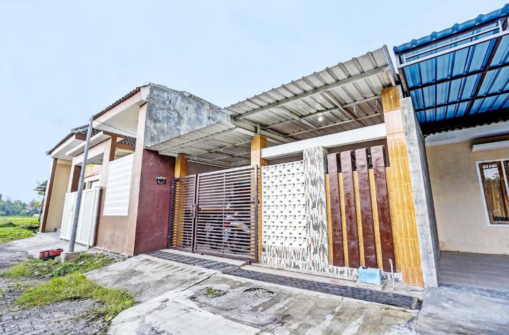 Banyuwangi Hotel | Hotel O Sobat Ijen HomestayNearSungai Prengsengan