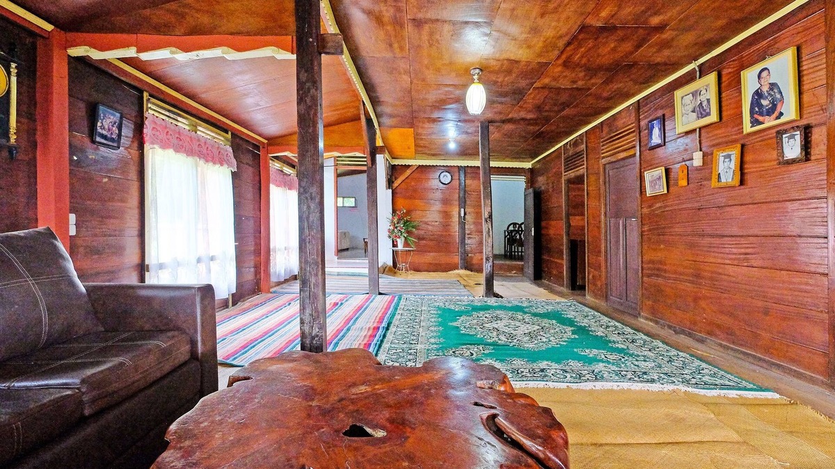 Makassar Hotel | Hotel O Tatto Bara Homestay Near Tongkonan Payung Pangden