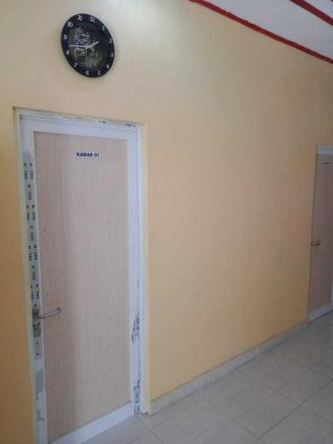 West Pesisir Hotel | Hotel O Wisma Nadira Near SPBU PT. Trijaya Pugung PENENGAHAN