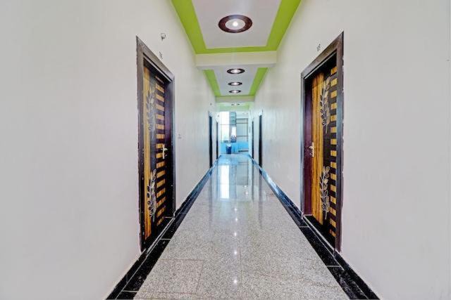 Sikandra Apartment | Hotel Om Palace