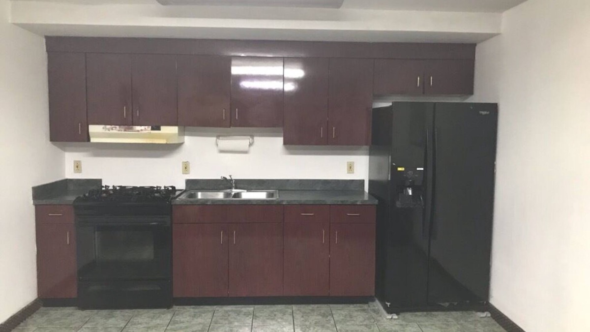 Midway Apartment | Hotel owner's suite furnished, Tallahassee West