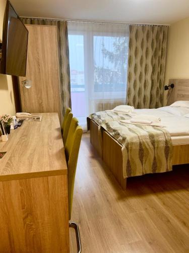 Lucenec Hotel | Hotel Pelikán
