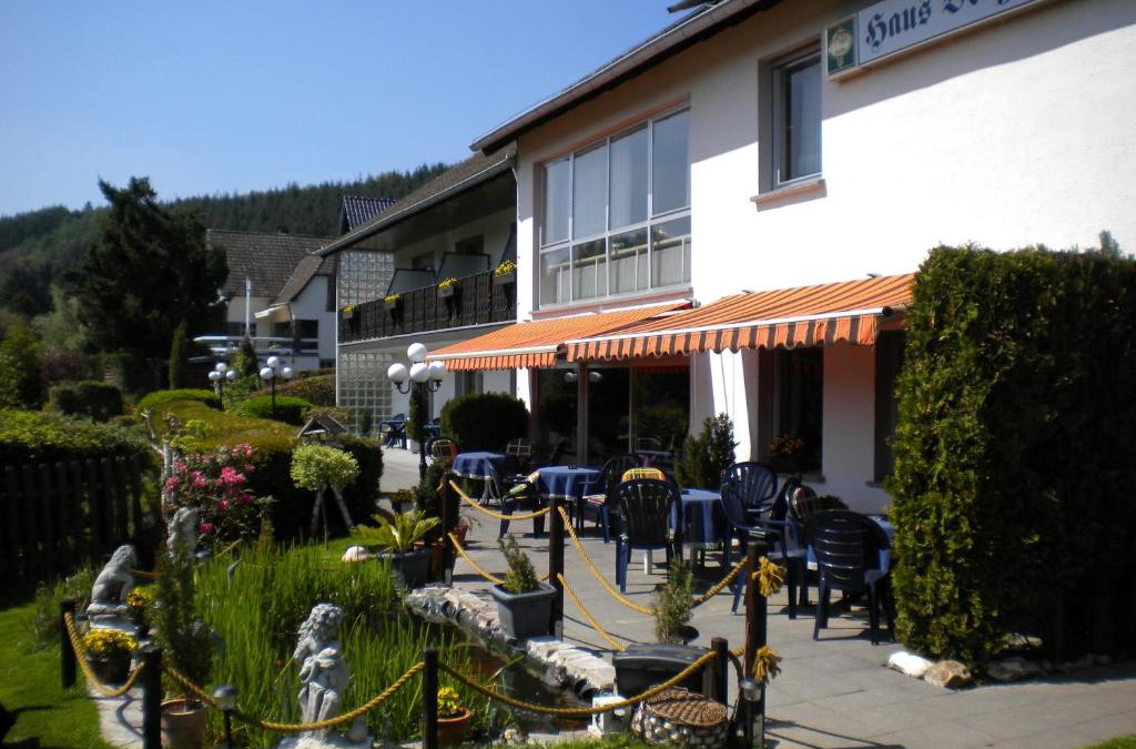 Hellenthal House | Hotel Pension Haus Berghof