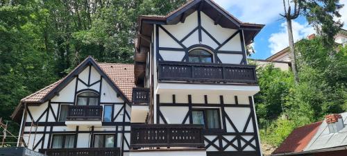 Sinaia Apartment | Hotel Perla