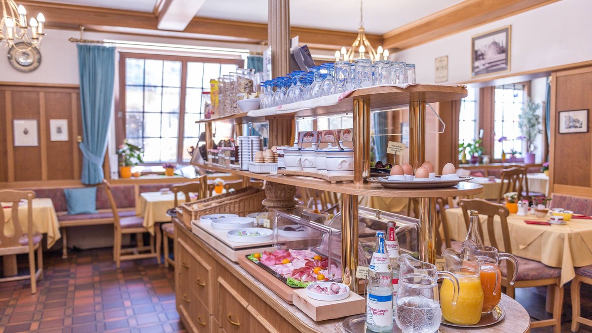 Endingen am Kaiserstuhl Hotel | Hotel Pfauen