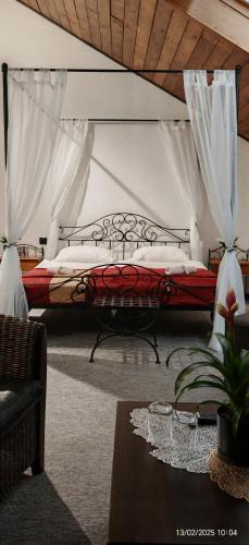 Frydek-Mistek Hotel | Hotel Plzeňský Dvůr