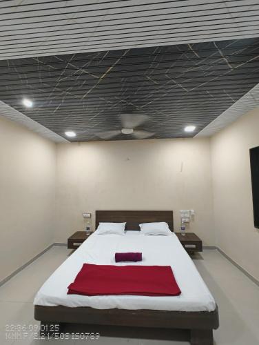 Ahmednagar Hotel | Hotel Poonam Lodge