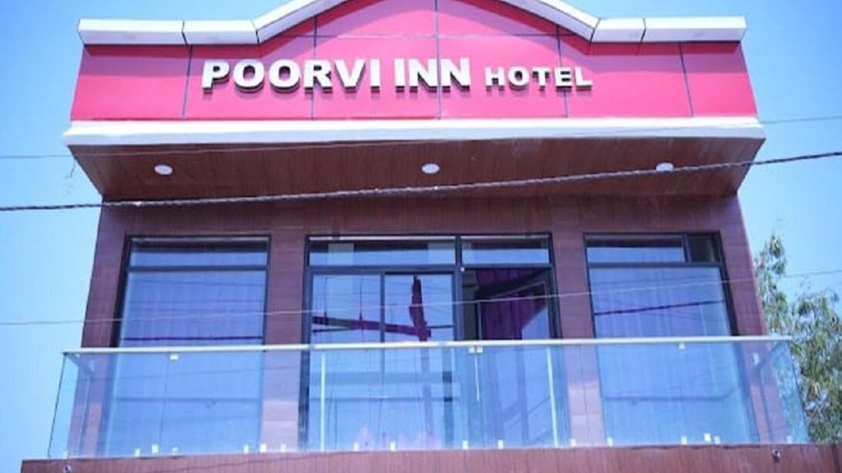 Khajuraho Hotel | Hotel Poorvi Inn with WiFi, AC near Jain Temples, Khajuraho