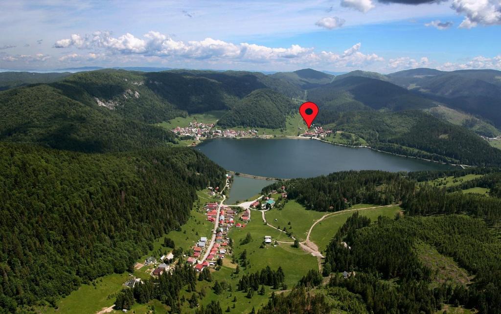 Dedinky Hotel | Hotel Priehrada