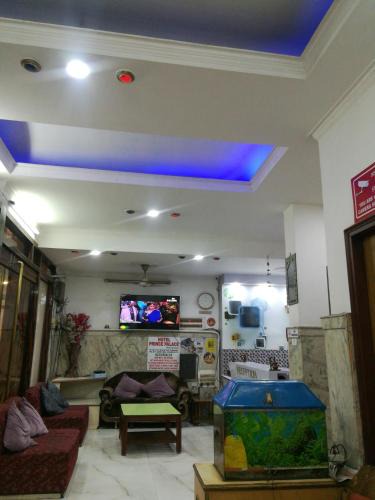 Paharganj House | Hotel Prince Palace (The Green)