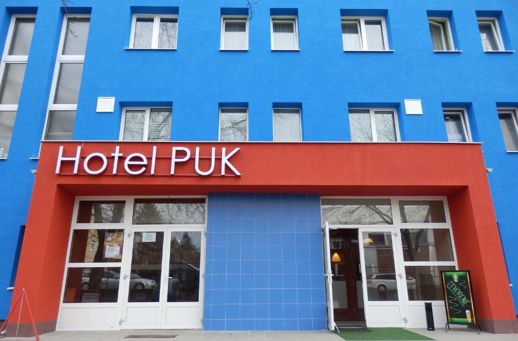 Topolcany Hotel | Hotel Puk