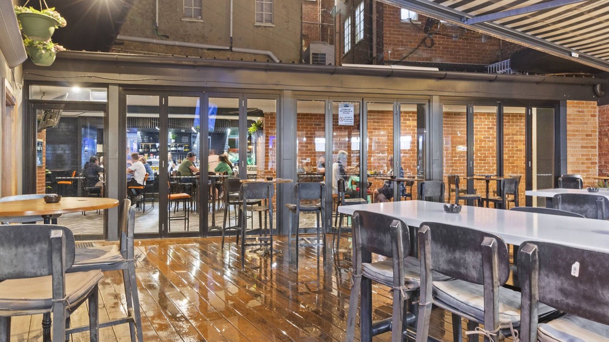 Queanbeyan Hotel | Hotel Queanbeyan Canberra