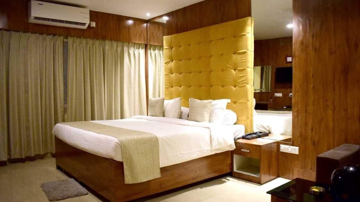 Rourkela Hotel | Hotel Radhika Regency